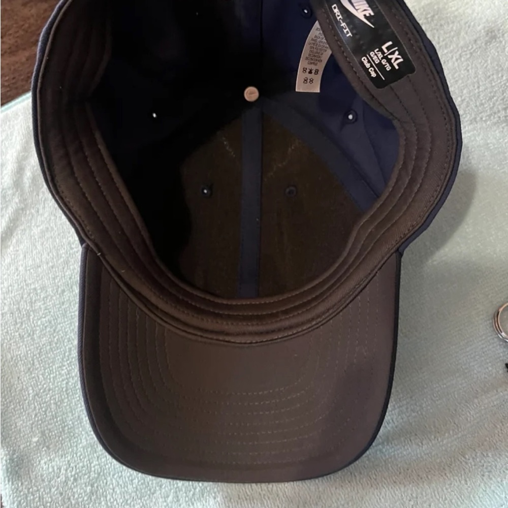 Nike Dark Blue Golf Cap with White Swoosh - Picture 4 of 5